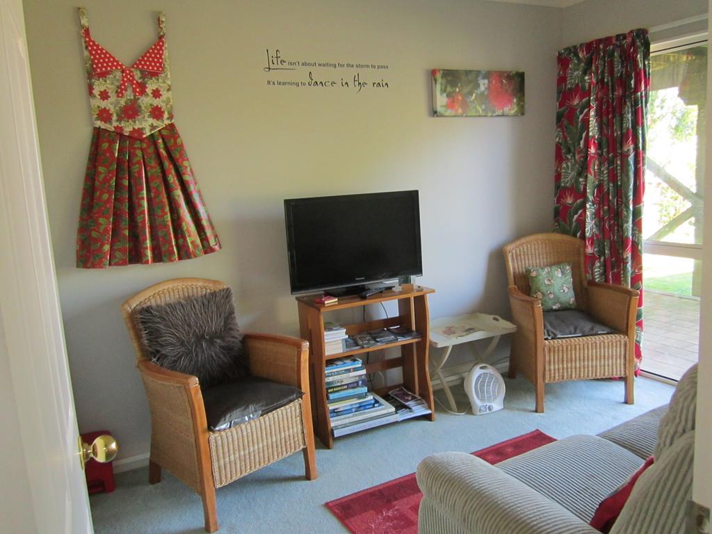 Be My Guest Bed & Breakfast New Plymouth Dış mekan fotoğraf